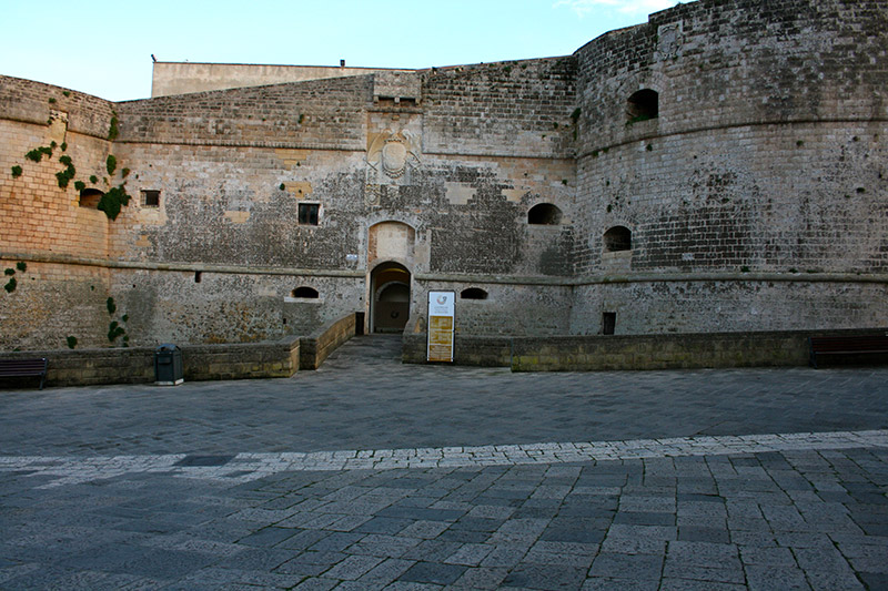 Otranto: ingresso del castello aragonese
