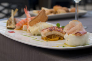 Maglie ristorante Bel Ami: i cinque antipasti di mare del Salento