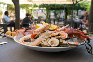 Maglie ristorante Bel Ami: plateau royale frutti di mare e crostacei