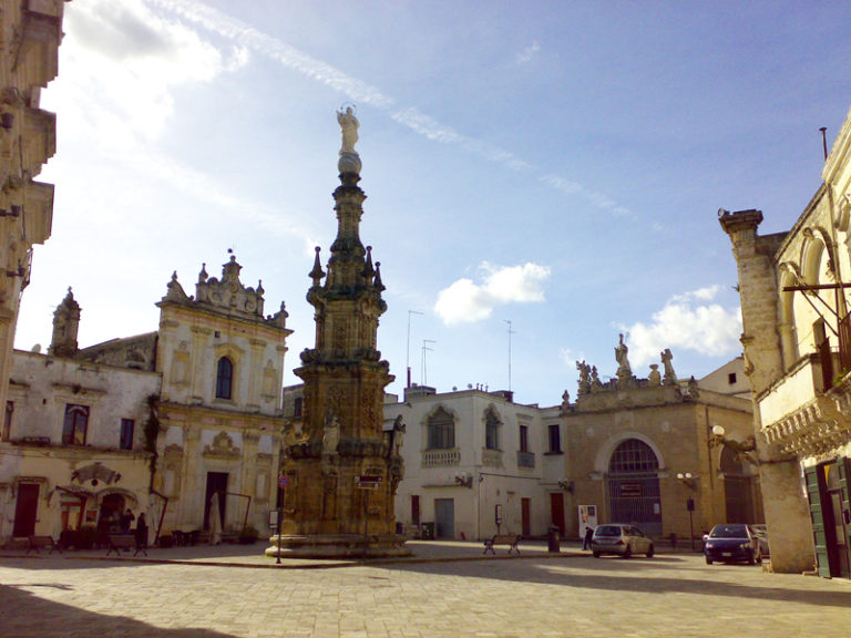 Città di Nardò e la splendida piazza Salandra