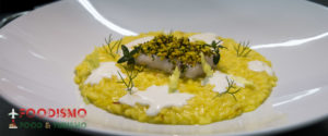 Risotto allo zafferano del Salento con fonduta al parmigiano e merluzzo di Otranto confit,