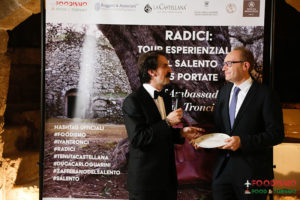 Bruno Nuzzaci di "Tenuta Castellana" ritira il premio