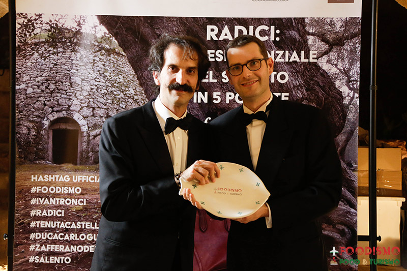 Andrea Cavalieri riceve il premio per la pasta di qualità "Benedetto Cavalieri"