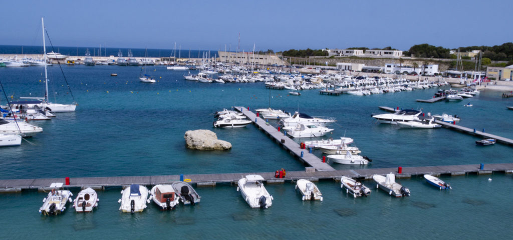 Mare del Porto di Otranto visto dai bastioni delle mura di Otranto